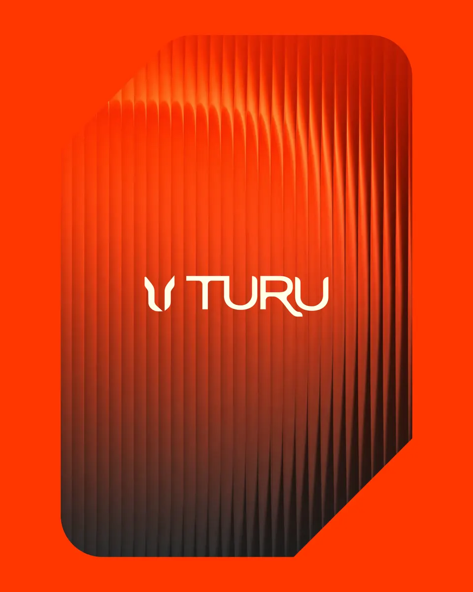 Identidad naranja con efecto vidrio de TURU